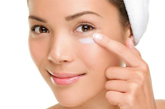 25歲以后才開始眼部保養(yǎng)?眼部護理的7個誤區(qū)! 25歲以后才開始眼部保養(yǎng)?眼部護理的7個誤區(qū)!